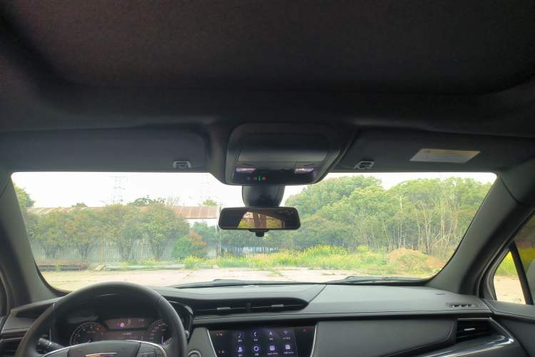 Used Cadillac XT5 2020 28T Luxury Version Headliner