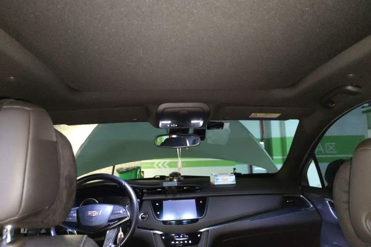 Used Cadillac XT5 2020 28T Luxury Version Headliner