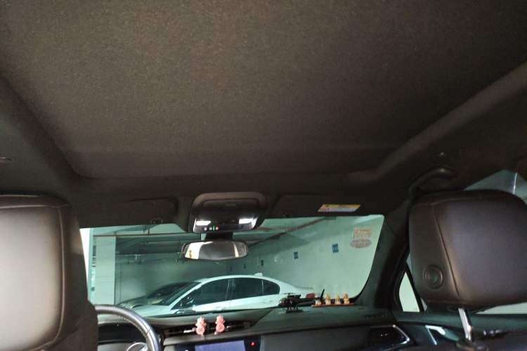 Used Cadillac XT5 2020 28T Luxury Version Headliner