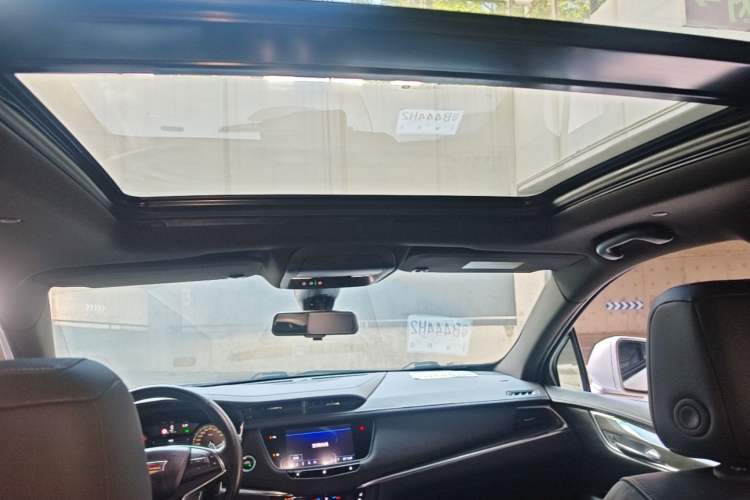 Used Cadillac XT5 2020 28T 4x4 Leading Sport Model Headliner
