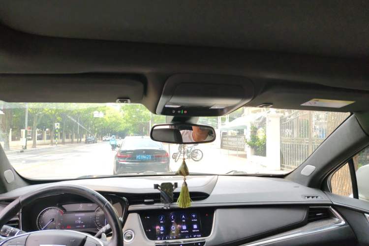 Used Cadillac XT5 2020 28T 4x4 Leading Sport Model Headliner