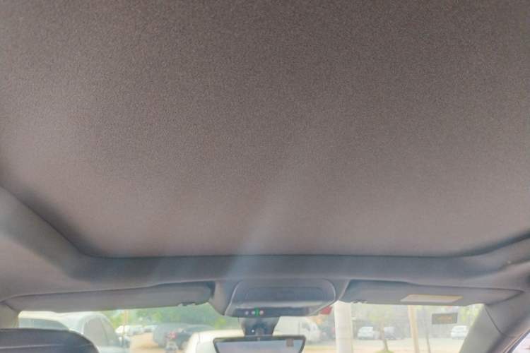Used Cadillac XT5 2020 28T Luxury Version Headliner