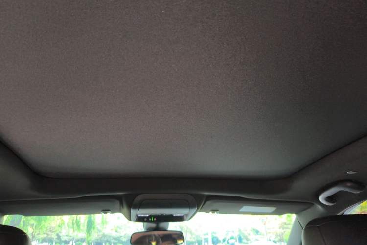 Used Cadillac XT5 2020 28T Four-Wheel Drive Tech Version Headliner