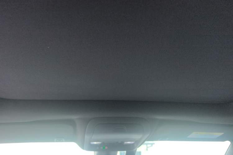 Used Cadillac XT5 2020 28T Luxury Version Headliner