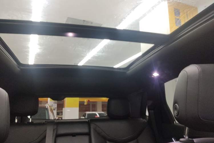 Used Cadillac XT5 2020 Revised Version 28T Luxury Edition Headliner