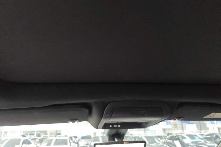 Used Cadillac XT5 2020 28T Luxury Version Headliner