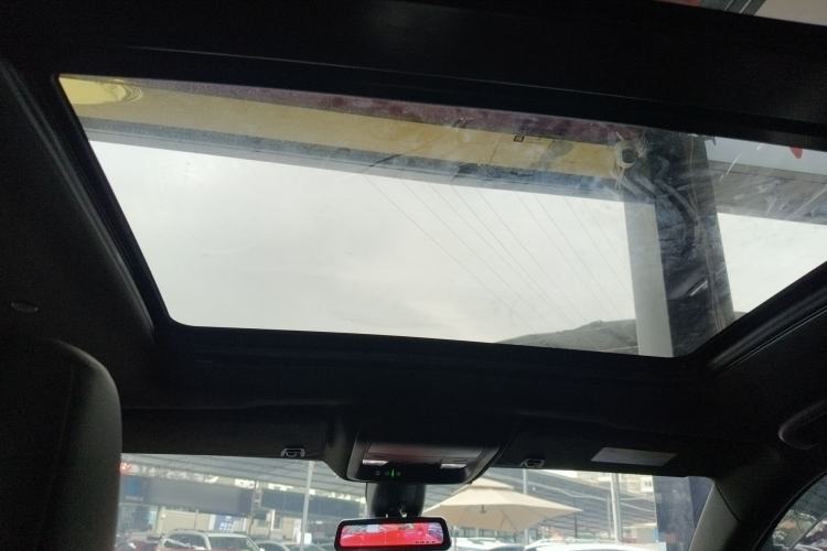 Used Cadillac XT5 2020 28T Luxury Version Headliner