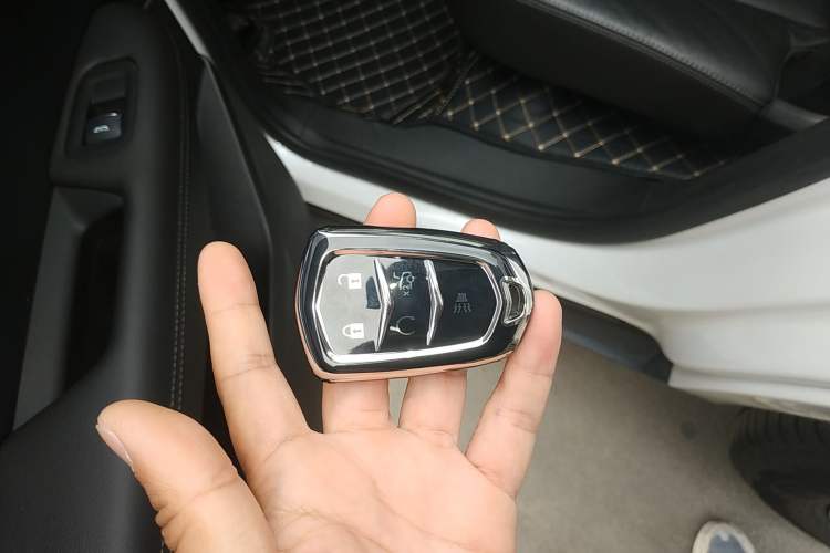 Used Cadillac XT5 2020 28T Luxury Version Interior 1