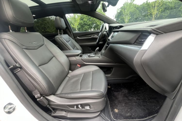 Used Cadillac XT5 2020 Revised Version 28T Four-Wheel Drive Luxury Edition Interior 11