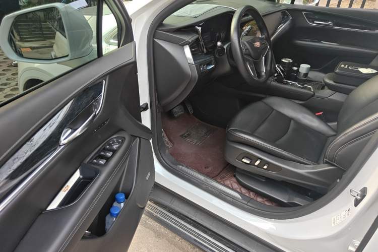 Used Cadillac XT5 2020 28T Four-Wheel Drive Luxury Version Interior 3