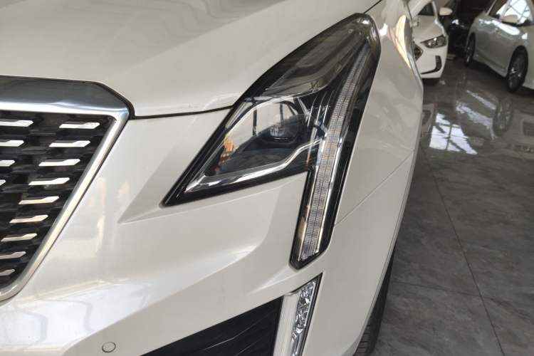 Used Cadillac XT5 2020 28T Luxury Version Left Front Headlight