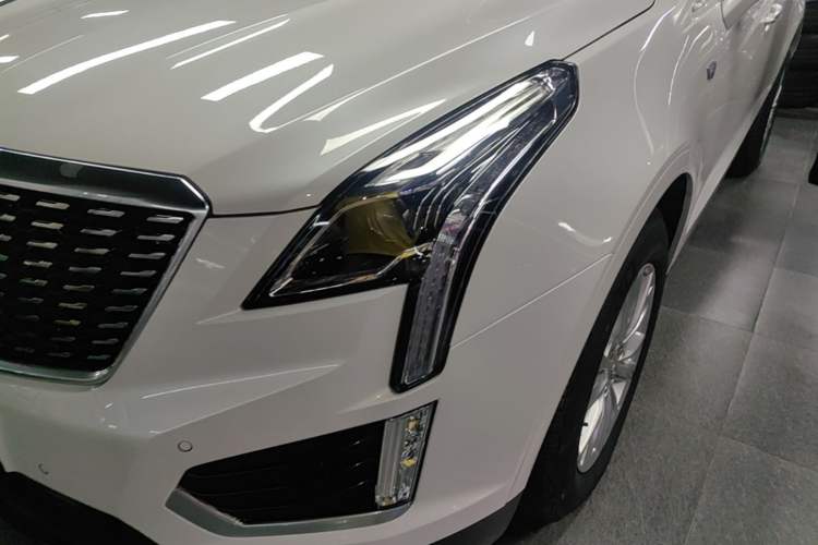 Used Cadillac XT5 2020 28T Tech Edition Left Front Headlight