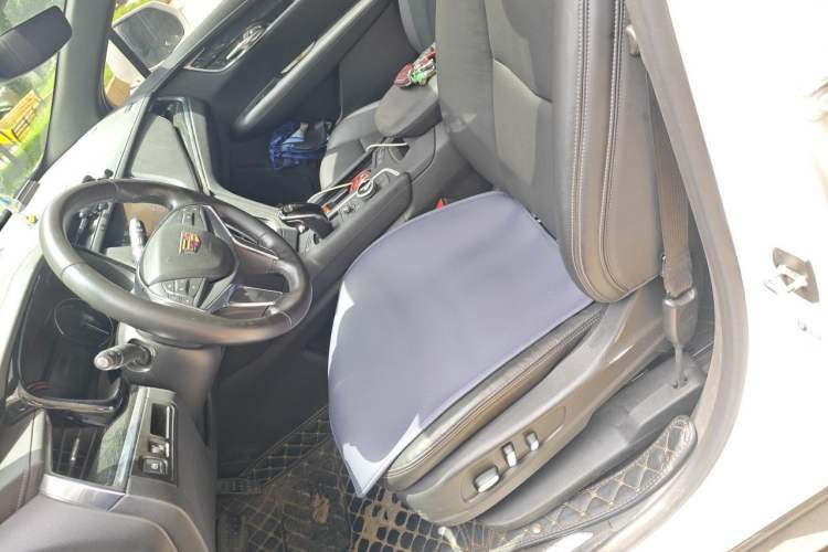 Used Cadillac XT5 2020 Revised Version 28T Luxury Edition Left Front Seat