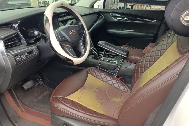 Used Cadillac XT5 2020 Revised Version 28T Luxury Edition Left Front Seat