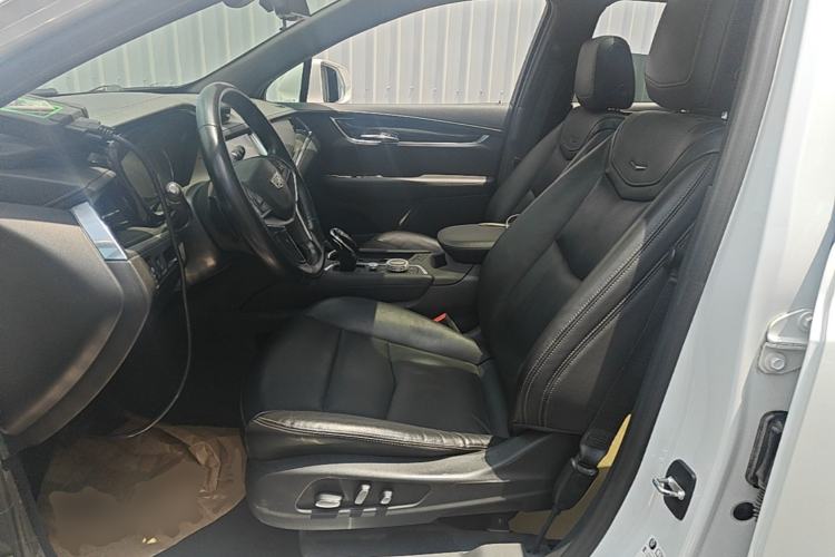 Used Cadillac XT5 2020 28T Four-Wheel Drive Luxury Version Left Front Seat