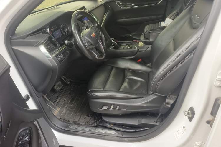 Used Cadillac XT5 2020 28T Four-Wheel Drive Luxury Version Left Front Seat