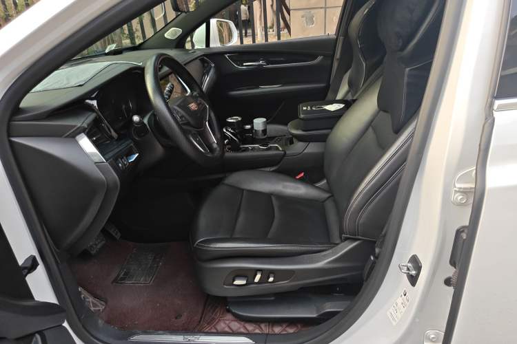 Used Cadillac XT5 2020 28T Four-Wheel Drive Luxury Version Left Front Seat