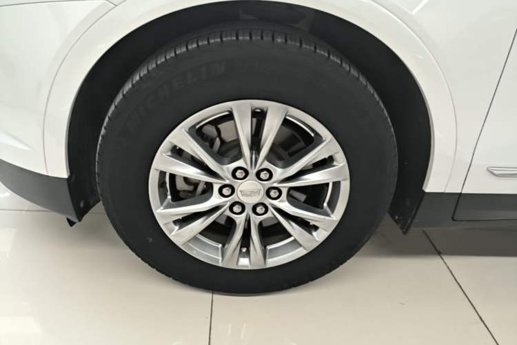 Used Cadillac XT5 2020 Revised Version 28T Luxury Edition Left Front Wheel Hub