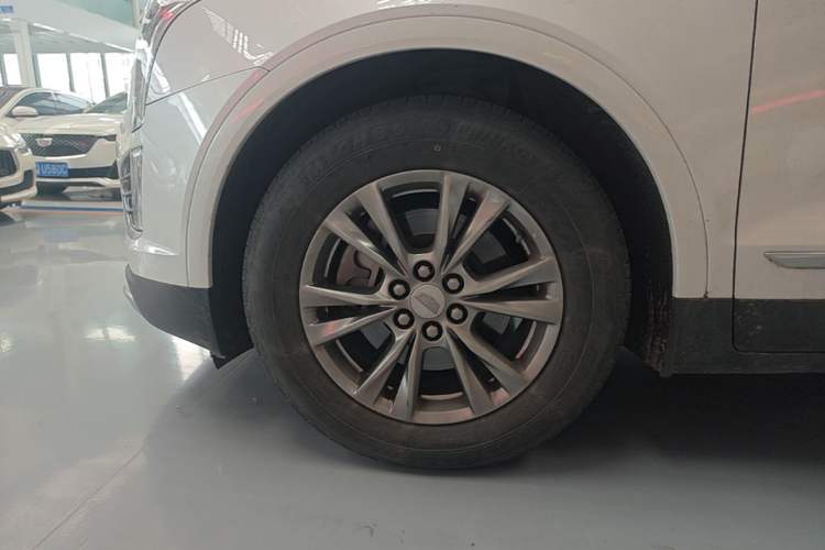 Used Cadillac XT5 2020 Revised Version 28T Luxury Edition Left Front Wheel Hub