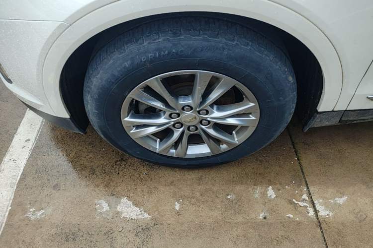 Used Cadillac XT5 2020 28T Luxury Version Left Front Wheel Hub