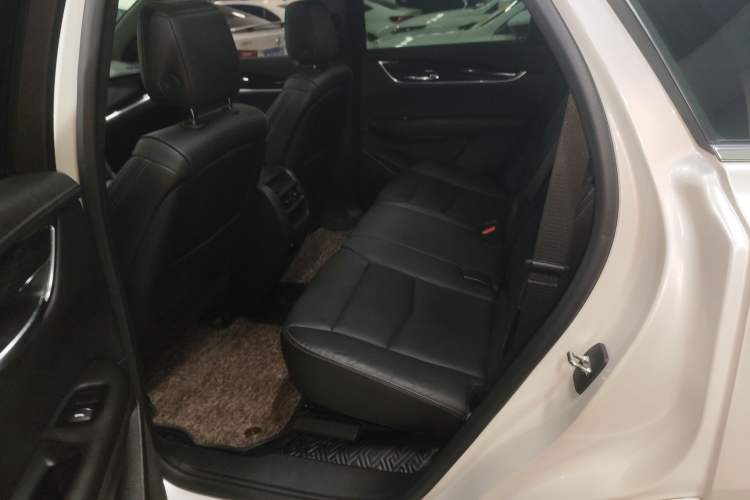 Used Cadillac XT5 2020 Revised Version 28T Luxury Edition Left Rear Seat