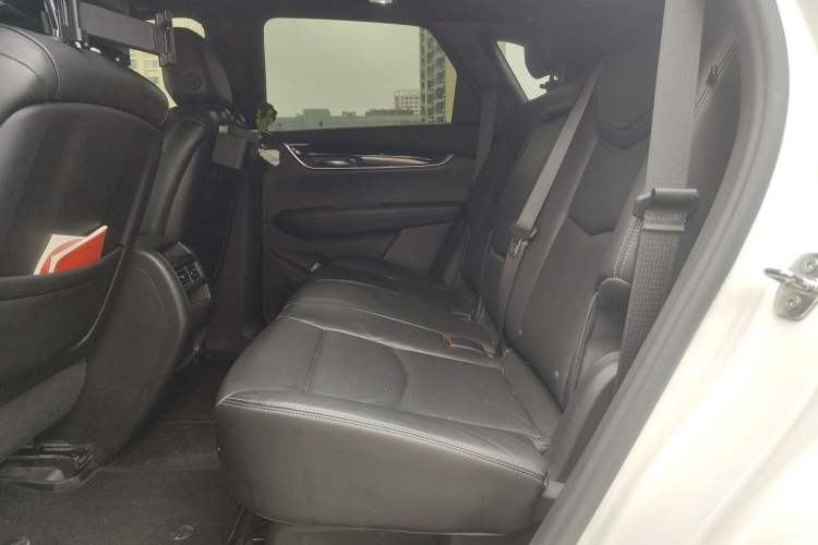 Used Cadillac XT5 2020 Revised Version 28T Luxury Edition Left Rear Seat