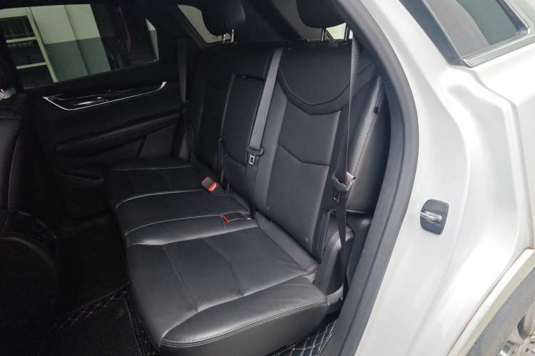 Used Cadillac XT5 2020 Revised Version 28T Tech Edition Left Rear Seat
