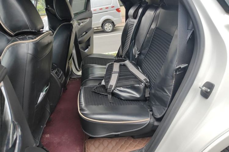 Used Cadillac XT5 2020 Revised Version 28T Luxury Edition Left Rear Seat