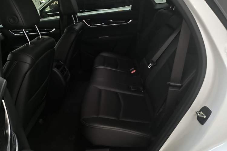 Used Cadillac XT5 2020 Revised Version 28T Luxury Edition Left Rear Seat