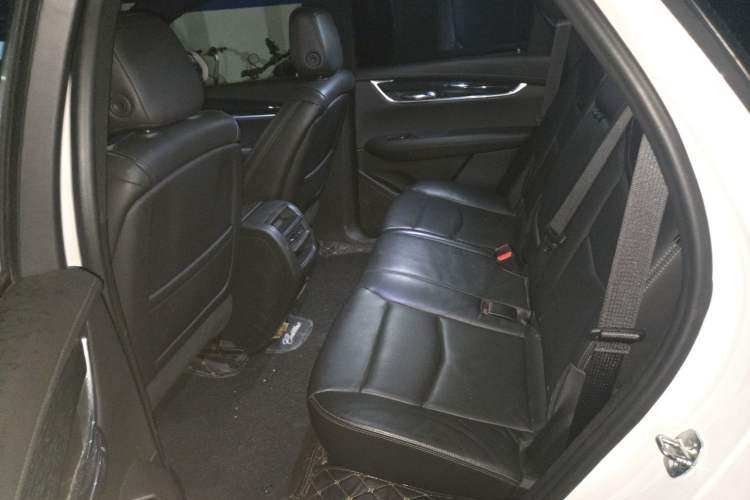 Used Cadillac XT5 2020 28T Luxury Version Left Rear Seat
