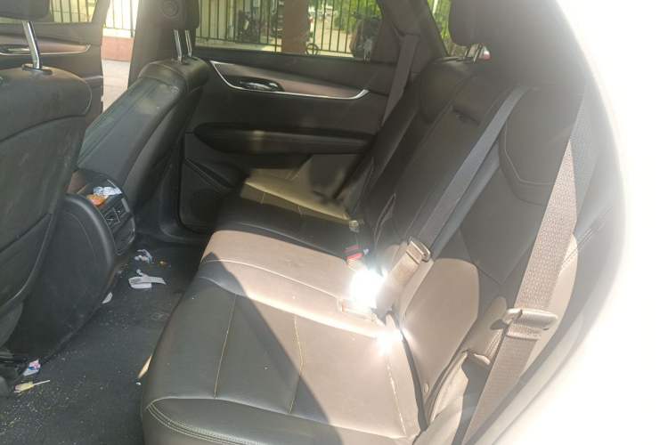 Used Cadillac XT5 2020 28T Four-Wheel Drive Tech Version Left Rear Seat