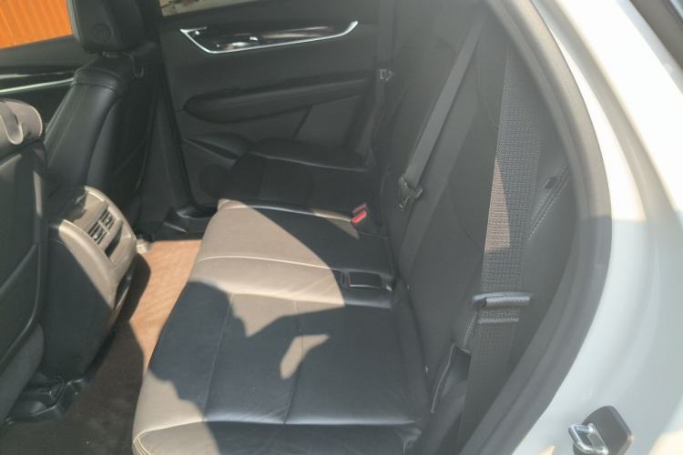 Used Cadillac XT5 2020 Revised Version 28T Luxury Edition Left Rear Seat