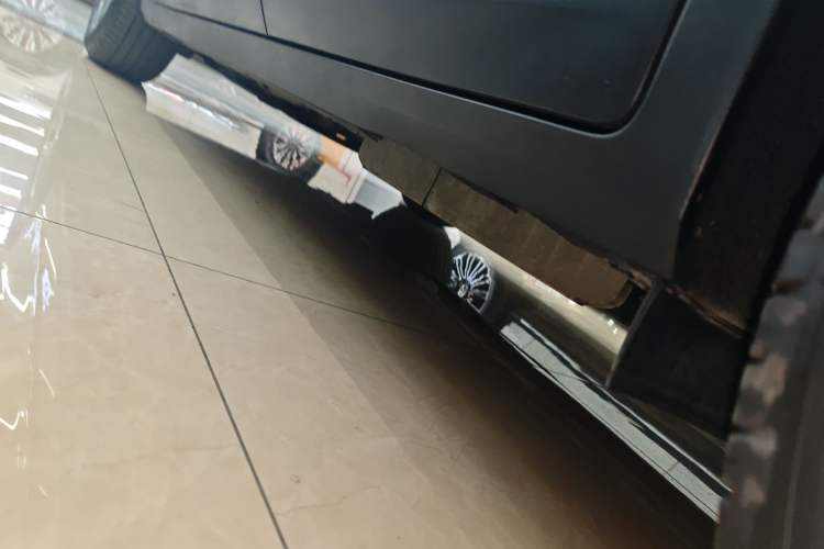 Used Cadillac XT5 2020 28T Four-Wheel Drive Luxury Version Left Side Sill