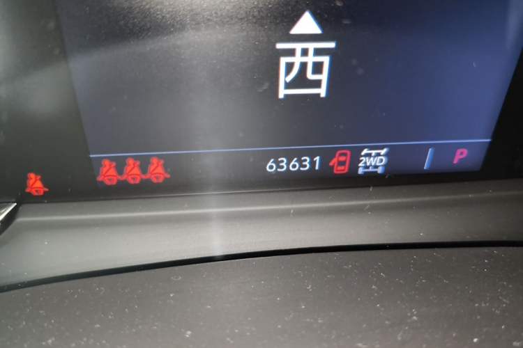 Used Cadillac XT5 2020 28T Four-Wheel Drive Tech Version Odometer Close Up