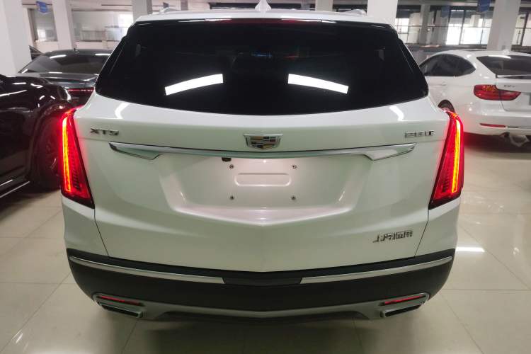 Used Cadillac XT5 2020 Revised Version 28T Luxury Edition Rear