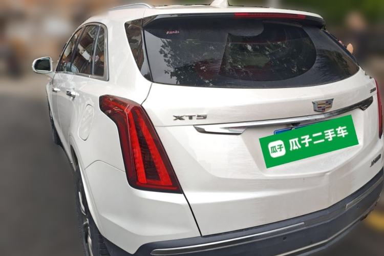 Used Cadillac XT5 2020 28T Luxury Version Rear Left 45 Deg
