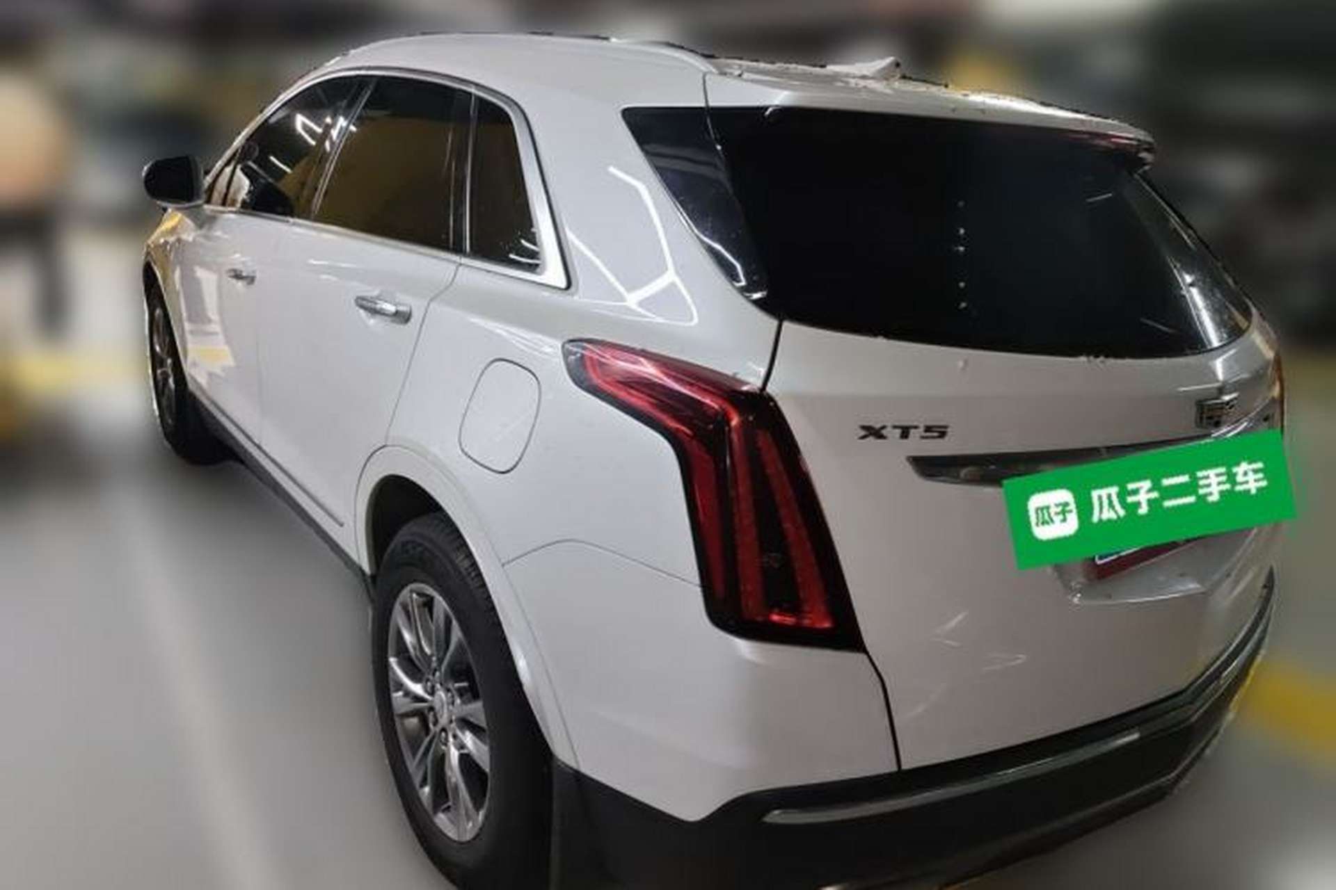 Used Cadillac XT5 2020 28T Luxury Version Rear Left 45 Deg