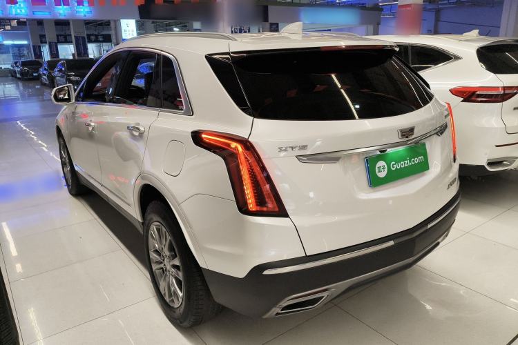 Used Cadillac XT5 2020 28T Luxury Version Rear Left 45 Deg