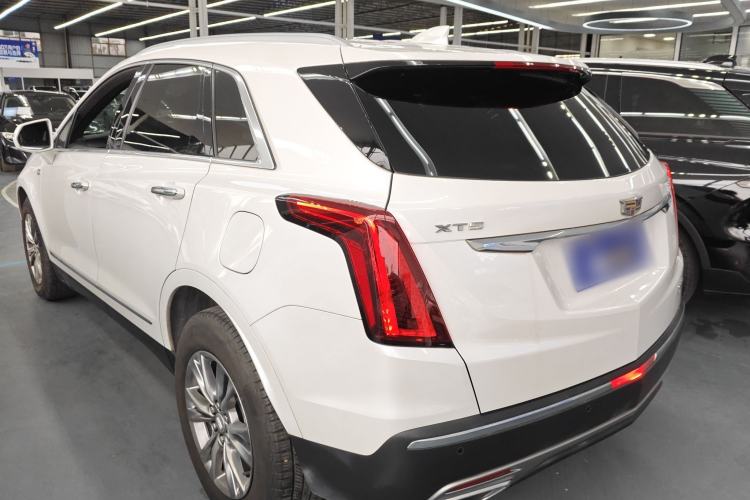 Used Cadillac XT5 2020 28T Luxury Version Rear Left 45 Deg