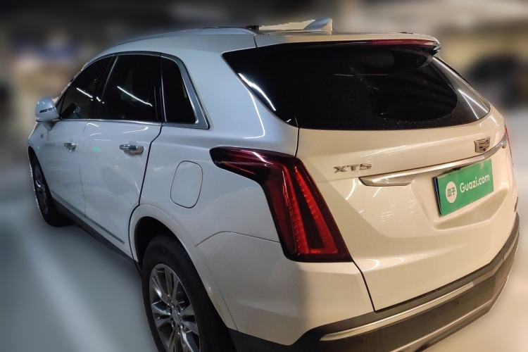 Used Cadillac XT5 2020 28T Luxury Version Rear Left 45 Deg