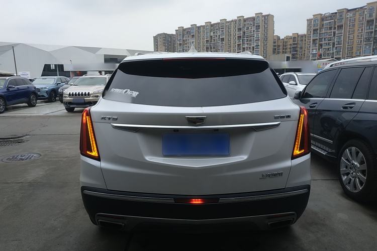 Used Cadillac XT5 2020 28T Luxury Version Rear