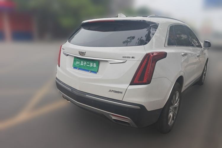 Used Cadillac XT5 2020 28T Luxury Version Rear Right 45 Deg