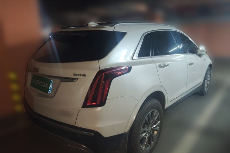 Used Cadillac XT5 2020 28T Luxury Version Rear Right 45 Deg