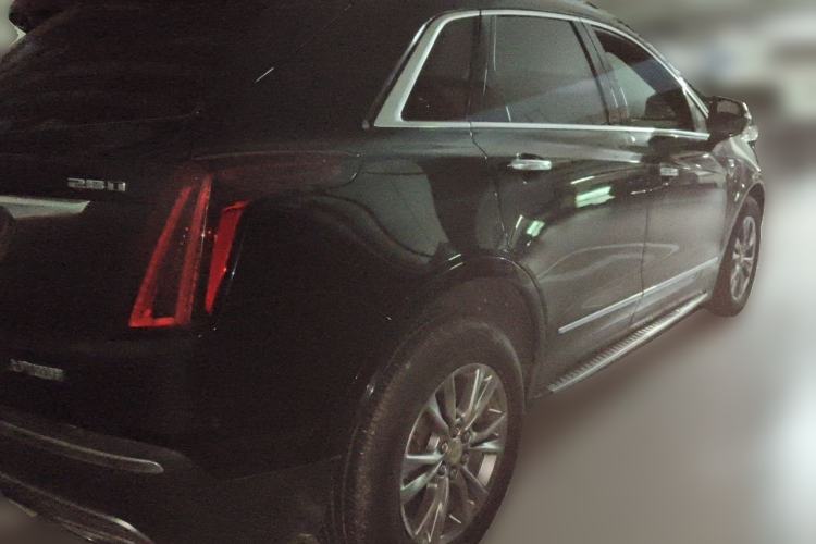Used Cadillac XT5 2020 28T Luxury Version Rear Right 45 Deg