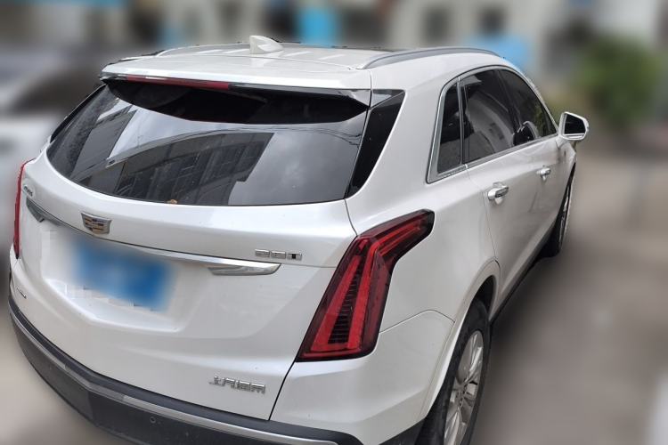 Used Cadillac XT5 2020 28T Four-Wheel Drive Tech Version Rear Right 45 Deg