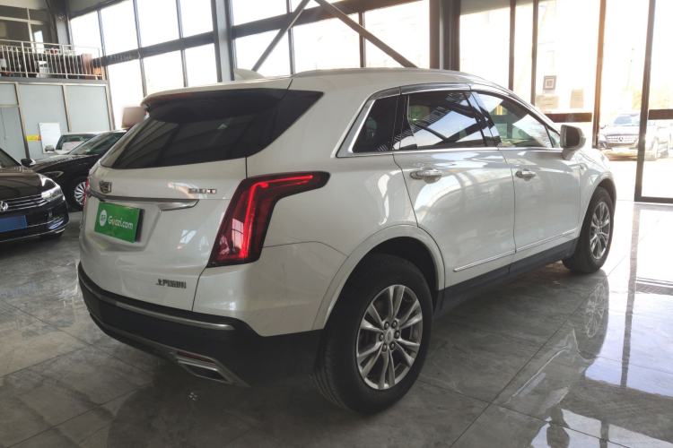 Used Cadillac XT5 2020 28T Luxury Version Rear Right 45 Deg