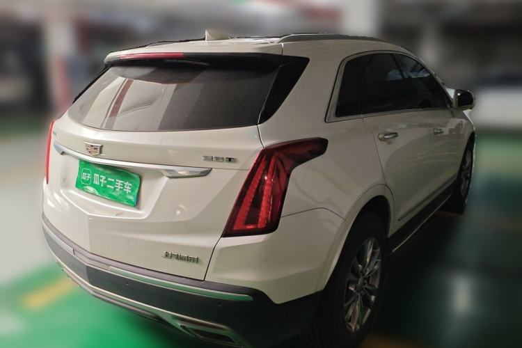 Used Cadillac XT5 2020 28T Luxury Version Rear Right 45 Deg