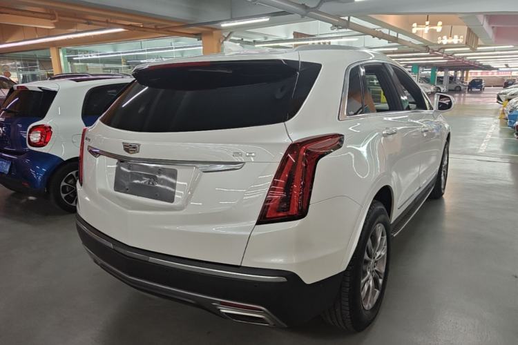 Used Cadillac XT5 2020 28T Luxury Version Rear Right 45 Deg