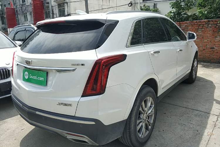 Used Cadillac XT5 2020 28T Luxury Version Rear Right 45 Deg