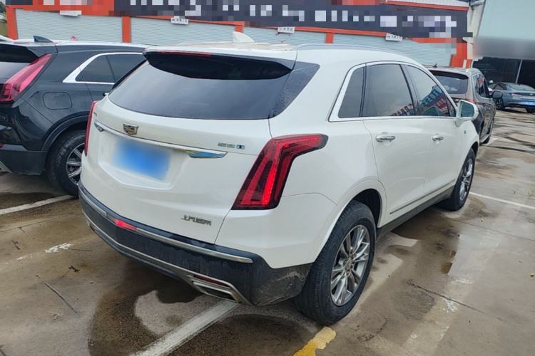 Used Cadillac XT5 2020 28T Luxury Version Rear Right 45 Deg